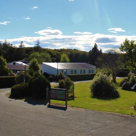 Last Light Lodge Tuatapere Экстерьер фото
