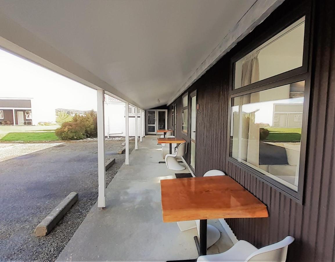 Last Light Lodge Tuatapere Экстерьер фото